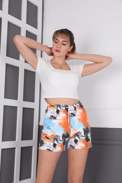 00254 PEMBE BEYAZ CEPLİ BATİK ŞORT