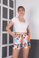 00254 PEMBE BEYAZ CEPLİ BATİK ŞORT